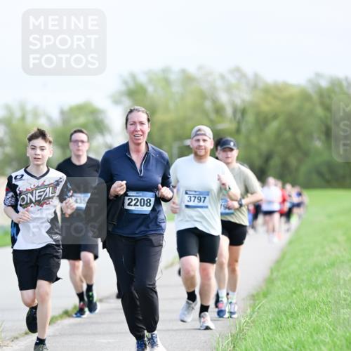07.04.2024 - 43. Internationalen Wilhelmsburger Insellauf Dr. Thomas Lammeyer http://msf.ph/oto/6049957 07.04.2024 11:16:27 Laufen 2208, 3797 meine-sportfotos.de