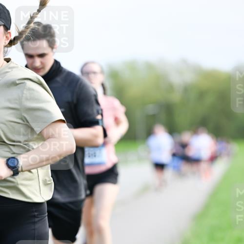 07.04.2024 - 43. Internationalen Wilhelmsburger Insellauf Dr. Thomas Lammeyer http://msf.ph/oto/6049984 07.04.2024 11:16:31 Laufen  meine-sportfotos.de
