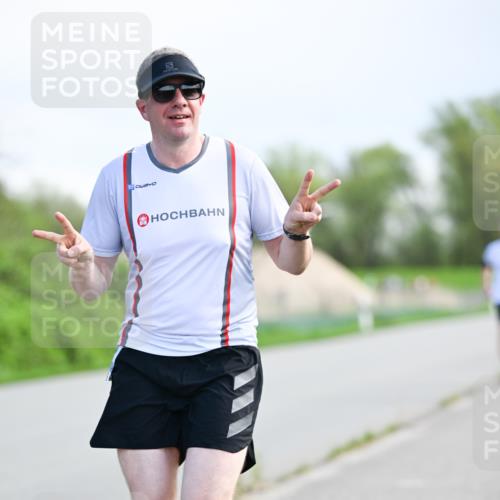 07.04.2024 - 43. Internationalen Wilhelmsburger Insellauf Dr. Thomas Lammeyer http://msf.ph/oto/6049994 07.04.2024 11:16:33 Laufen  meine-sportfotos.de