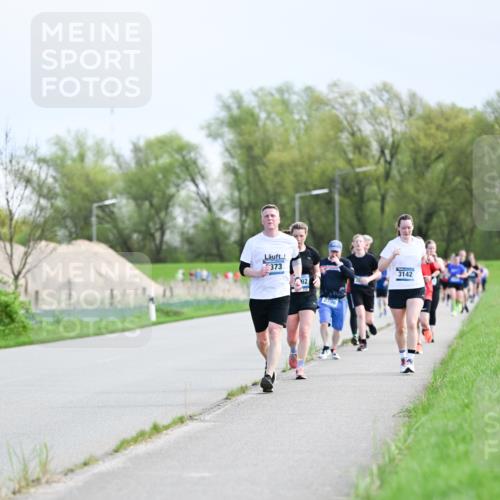 07.04.2024 - 43. Internationalen Wilhelmsburger Insellauf Dr. Thomas Lammeyer http://msf.ph/oto/6049997 07.04.2024 11:16:35 Laufen 373, 92, 3142 meine-sportfotos.de