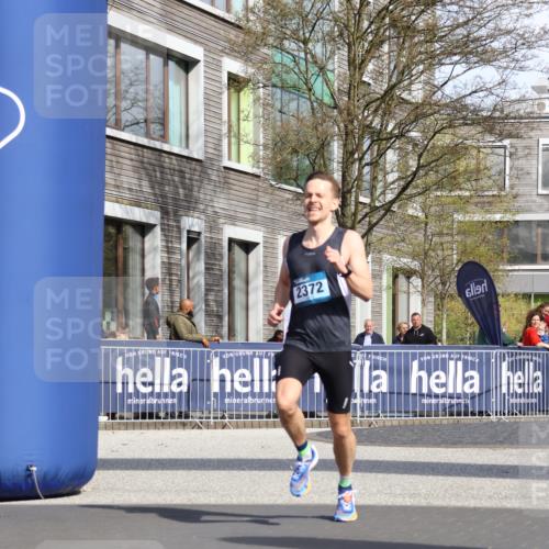 07.04.2024 - 43. Internationalen Wilhelmsburger Insellauf Strokosch-Dieckow http://msf.ph/oto/6050006 07.04.2024 11:18:23 Ziel 2372, 4272 meine-sportfotos.de
