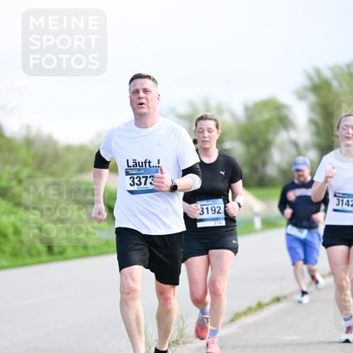07.04.2024 - 43. Internationalen Wilhelmsburger Insellauf Dr. Thomas Lammeyer http://msf.ph/oto/6050015 07.04.2024 11:16:40 Laufen 3373, 3192, 3192, 3142 meine-sportfotos.de