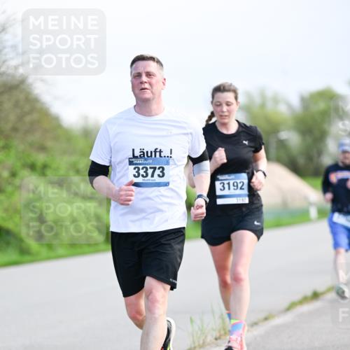 07.04.2024 - 43. Internationalen Wilhelmsburger Insellauf Dr. Thomas Lammeyer http://msf.ph/oto/6050019 07.04.2024 11:16:41 Laufen 43, 3373, 3192, 3192 meine-sportfotos.de