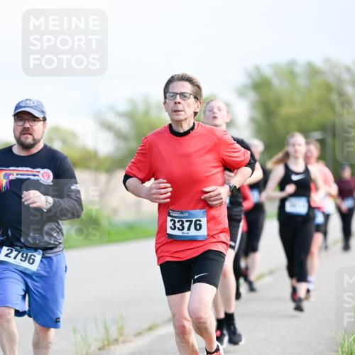 07.04.2024 - 43. Internationalen Wilhelmsburger Insellauf Dr. Thomas Lammeyer http://msf.ph/oto/6050037 07.04.2024 11:16:44 Laufen 2796, 3376 meine-sportfotos.de
