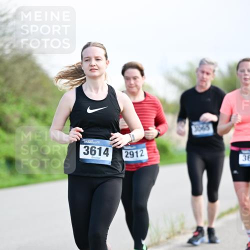 07.04.2024 - 43. Internationalen Wilhelmsburger Insellauf Dr. Thomas Lammeyer http://msf.ph/oto/6050057 07.04.2024 11:16:48 Laufen 43, 3614, 2912, 306, 36 meine-sportfotos.de