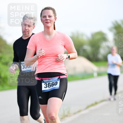 07.04.2024 - 43. Internationalen Wilhelmsburger Insellauf Dr. Thomas Lammeyer http://msf.ph/oto/6050065 07.04.2024 11:16:49 Laufen 300, 3660 meine-sportfotos.de