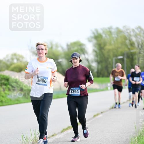 07.04.2024 - 43. Internationalen Wilhelmsburger Insellauf Dr. Thomas Lammeyer http://msf.ph/oto/6050081 07.04.2024 11:16:53 Laufen 3666, 2294 meine-sportfotos.de