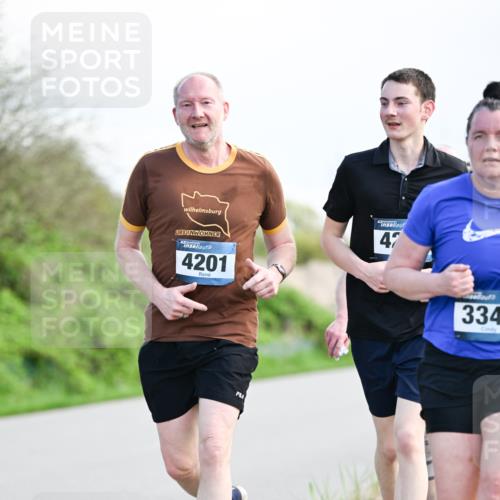 07.04.2024 - 43. Internationalen Wilhelmsburger Insellauf Dr. Thomas Lammeyer http://msf.ph/oto/6050118 07.04.2024 11:17:02 Laufen 4201, 47, 334 meine-sportfotos.de