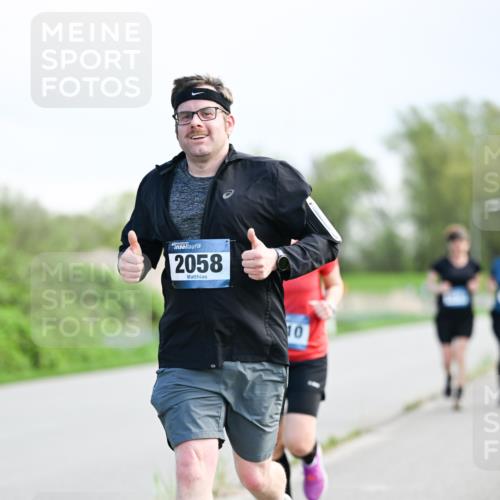 07.04.2024 - 43. Internationalen Wilhelmsburger Insellauf Dr. Thomas Lammeyer http://msf.ph/oto/6050142 07.04.2024 11:17:06 Laufen 2058, 10 meine-sportfotos.de