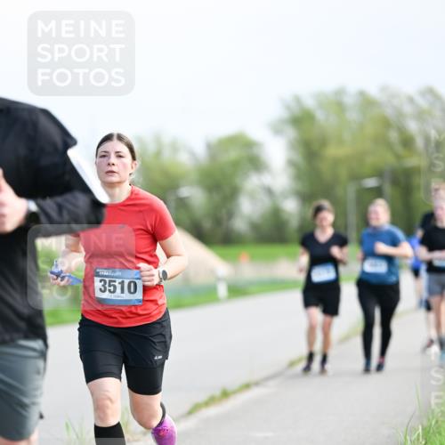 07.04.2024 - 43. Internationalen Wilhelmsburger Insellauf Dr. Thomas Lammeyer http://msf.ph/oto/6050145 07.04.2024 11:17:07 Laufen 3510 meine-sportfotos.de