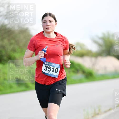 07.04.2024 - 43. Internationalen Wilhelmsburger Insellauf Dr. Thomas Lammeyer http://msf.ph/oto/6050150 07.04.2024 11:17:08 Laufen 3510 meine-sportfotos.de