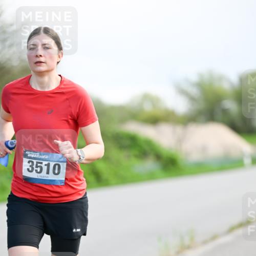 07.04.2024 - 43. Internationalen Wilhelmsburger Insellauf Dr. Thomas Lammeyer http://msf.ph/oto/6050152 07.04.2024 11:17:08 Laufen 3510 meine-sportfotos.de