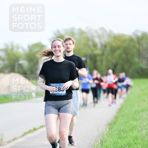 07.04.2024 - 43. Internationalen Wilhelmsburger Insellauf Dr. Thomas Lammeyer http://msf.ph/oto/6050172 07.04.2024 11:17:13 Laufen 28 meine-sportfotos.de
