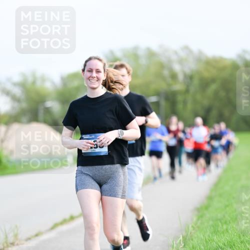 07.04.2024 - 43. Internationalen Wilhelmsburger Insellauf Dr. Thomas Lammeyer http://msf.ph/oto/6050174 07.04.2024 11:17:13 Laufen  meine-sportfotos.de