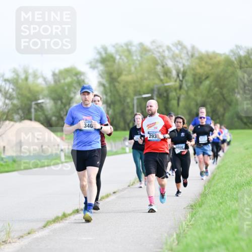 07.04.2024 - 43. Internationalen Wilhelmsburger Insellauf Dr. Thomas Lammeyer http://msf.ph/oto/6050190 07.04.2024 11:17:19 Laufen 340, 293, 3800, 4237 meine-sportfotos.de
