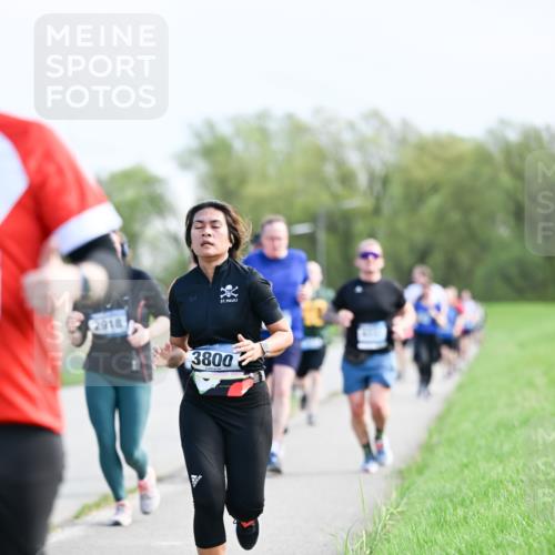 07.04.2024 - 43. Internationalen Wilhelmsburger Insellauf Dr. Thomas Lammeyer http://msf.ph/oto/6050222 07.04.2024 11:17:25 Laufen 2918, 3800 meine-sportfotos.de