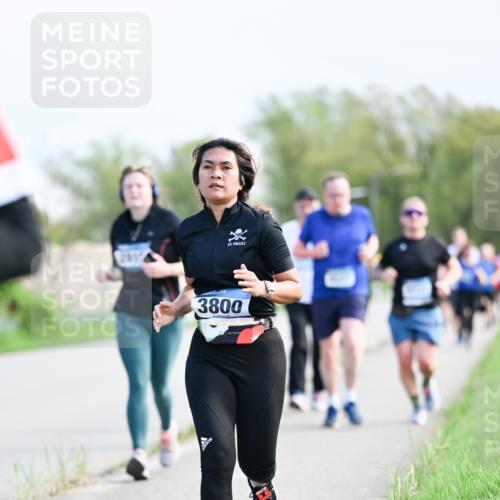 07.04.2024 - 43. Internationalen Wilhelmsburger Insellauf Dr. Thomas Lammeyer http://msf.ph/oto/6050227 07.04.2024 11:17:26 Laufen 3800 meine-sportfotos.de