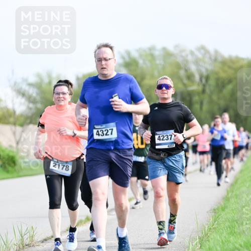 07.04.2024 - 43. Internationalen Wilhelmsburger Insellauf Dr. Thomas Lammeyer http://msf.ph/oto/6050241 07.04.2024 11:17:28 Laufen 2178, 4327, 4237, 4237 meine-sportfotos.de