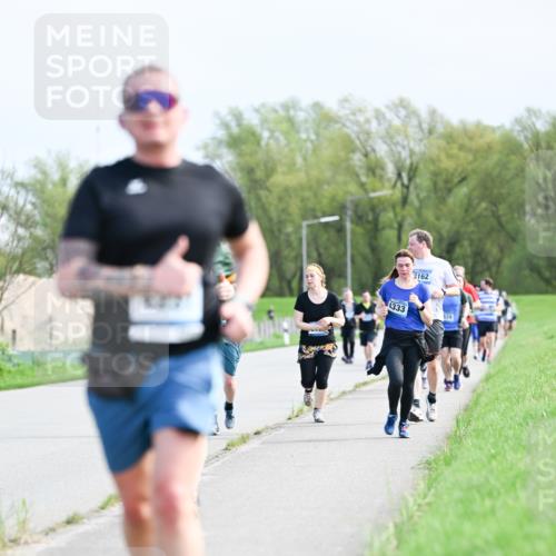 07.04.2024 - 43. Internationalen Wilhelmsburger Insellauf Dr. Thomas Lammeyer http://msf.ph/oto/6050253 07.04.2024 11:17:31 Laufen 3162, 4333, 29 meine-sportfotos.de