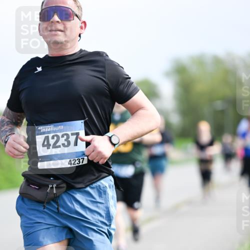 07.04.2024 - 43. Internationalen Wilhelmsburger Insellauf Dr. Thomas Lammeyer http://msf.ph/oto/6050259 07.04.2024 11:17:32 Laufen 4237, 4237 meine-sportfotos.de