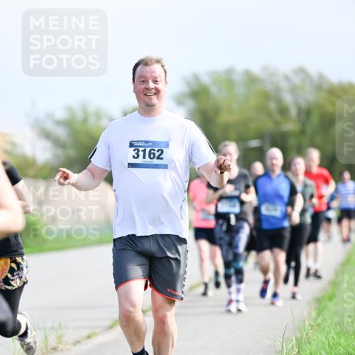 07.04.2024 - 43. Internationalen Wilhelmsburger Insellauf Dr. Thomas Lammeyer http://msf.ph/oto/6050289 07.04.2024 11:17:38 Laufen 3162 meine-sportfotos.de