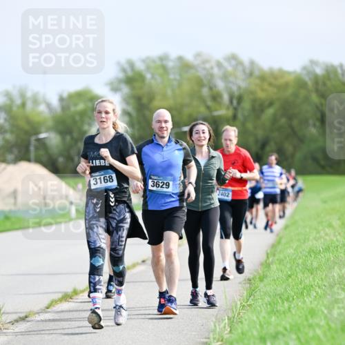 07.04.2024 - 43. Internationalen Wilhelmsburger Insellauf Dr. Thomas Lammeyer http://msf.ph/oto/6050300 07.04.2024 11:17:40 Laufen 3168, 3629, 2402 meine-sportfotos.de