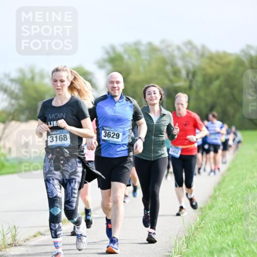 07.04.2024 - 43. Internationalen Wilhelmsburger Insellauf Dr. Thomas Lammeyer http://msf.ph/oto/6050304 07.04.2024 11:17:41 Laufen 3168, 3629, 2402 meine-sportfotos.de