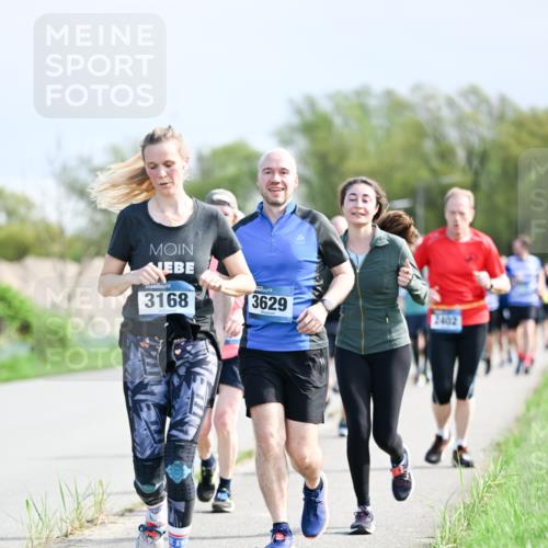 07.04.2024 - 43. Internationalen Wilhelmsburger Insellauf Dr. Thomas Lammeyer http://msf.ph/oto/6050307 07.04.2024 11:17:41 Laufen 3168, 3629, 2402 meine-sportfotos.de