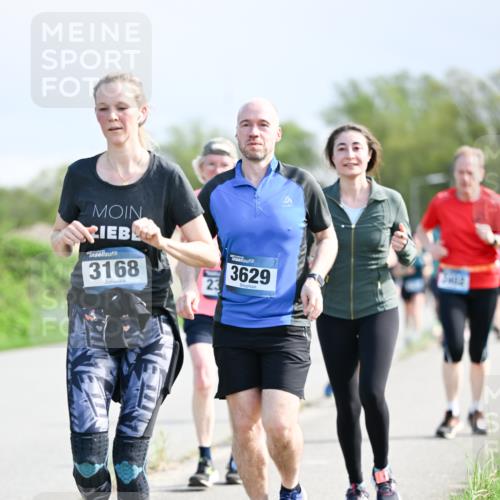 07.04.2024 - 43. Internationalen Wilhelmsburger Insellauf Dr. Thomas Lammeyer http://msf.ph/oto/6050312 07.04.2024 11:17:42 Laufen 3168, 23, 3629, 20 meine-sportfotos.de