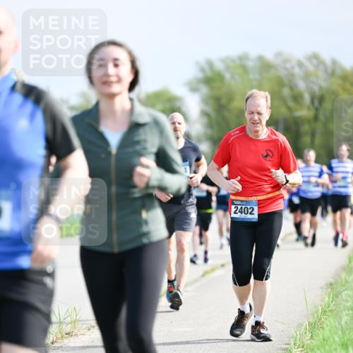 07.04.2024 - 43. Internationalen Wilhelmsburger Insellauf Dr. Thomas Lammeyer http://msf.ph/oto/6050319 07.04.2024 11:17:43 Laufen 2402 meine-sportfotos.de
