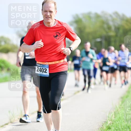 07.04.2024 - 43. Internationalen Wilhelmsburger Insellauf Dr. Thomas Lammeyer http://msf.ph/oto/6050327 07.04.2024 11:17:45 Laufen 2402 meine-sportfotos.de
