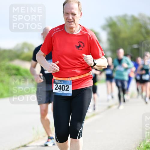 07.04.2024 - 43. Internationalen Wilhelmsburger Insellauf Dr. Thomas Lammeyer http://msf.ph/oto/6050329 07.04.2024 11:17:46 Laufen 2402 meine-sportfotos.de