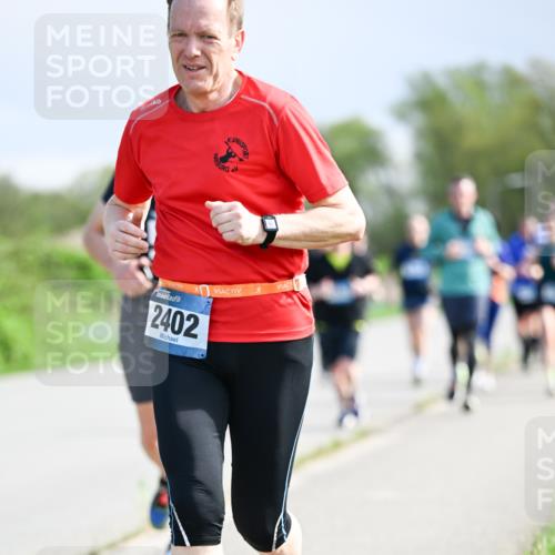 07.04.2024 - 43. Internationalen Wilhelmsburger Insellauf Dr. Thomas Lammeyer http://msf.ph/oto/6050331 07.04.2024 11:17:46 Laufen 2, 2402 meine-sportfotos.de
