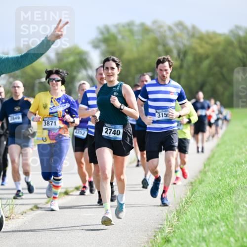 07.04.2024 - 43. Internationalen Wilhelmsburger Insellauf Dr. Thomas Lammeyer http://msf.ph/oto/6050357 07.04.2024 11:17:51 Laufen 2849, 3871, 4352, 2740, 3155 meine-sportfotos.de