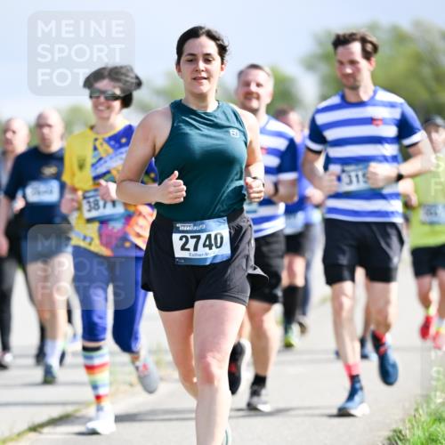 07.04.2024 - 43. Internationalen Wilhelmsburger Insellauf Dr. Thomas Lammeyer http://msf.ph/oto/6050369 07.04.2024 11:17:53 Laufen 38, 2740, 10 meine-sportfotos.de
