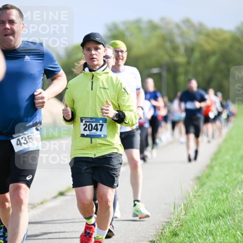 07.04.2024 - 43. Internationalen Wilhelmsburger Insellauf Dr. Thomas Lammeyer http://msf.ph/oto/6050381 07.04.2024 11:17:55 Laufen 4351, 2047 meine-sportfotos.de