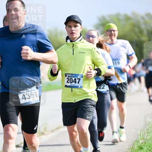07.04.2024 - 43. Internationalen Wilhelmsburger Insellauf Dr. Thomas Lammeyer http://msf.ph/oto/6050384 07.04.2024 11:17:56 Laufen 4351, 2047, 22, 019 meine-sportfotos.de