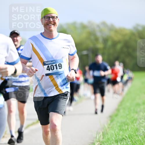 07.04.2024 - 43. Internationalen Wilhelmsburger Insellauf Dr. Thomas Lammeyer http://msf.ph/oto/6050391 07.04.2024 11:17:58 Laufen 4019 meine-sportfotos.de