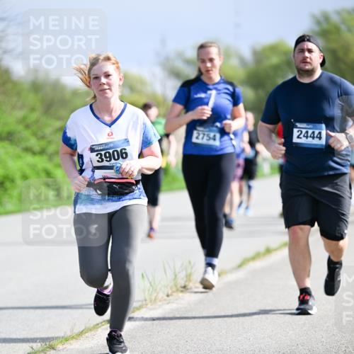 07.04.2024 - 43. Internationalen Wilhelmsburger Insellauf Dr. Thomas Lammeyer http://msf.ph/oto/6050414 07.04.2024 11:18:03 Laufen 3906, 2754, 2444 meine-sportfotos.de