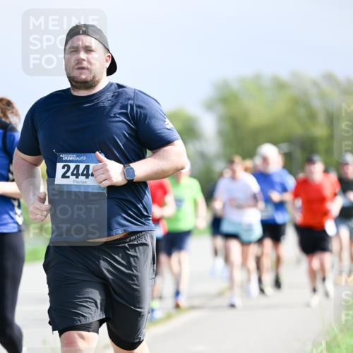 07.04.2024 - 43. Internationalen Wilhelmsburger Insellauf Dr. Thomas Lammeyer http://msf.ph/oto/6050423 07.04.2024 11:18:05 Laufen 244 meine-sportfotos.de