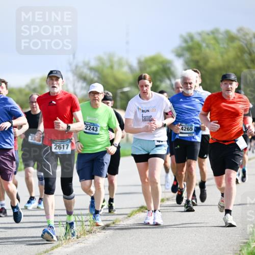 07.04.2024 - 43. Internationalen Wilhelmsburger Insellauf Dr. Thomas Lammeyer http://msf.ph/oto/6050435 07.04.2024 11:18:07 Laufen 2617, 2243, 22, 4265 meine-sportfotos.de