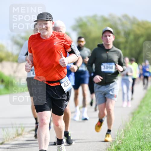 07.04.2024 - 43. Internationalen Wilhelmsburger Insellauf Dr. Thomas Lammeyer http://msf.ph/oto/6050450 07.04.2024 11:18:10 Laufen 437, 3098 meine-sportfotos.de