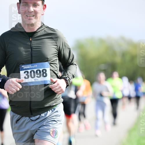 07.04.2024 - 43. Internationalen Wilhelmsburger Insellauf Dr. Thomas Lammeyer http://msf.ph/oto/6050466 07.04.2024 11:18:12 Laufen 43, 3098, 1910 meine-sportfotos.de