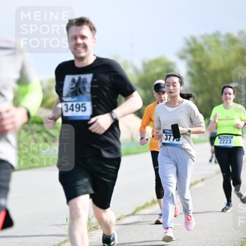 07.04.2024 - 43. Internationalen Wilhelmsburger Insellauf Dr. Thomas Lammeyer http://msf.ph/oto/6050479 07.04.2024 11:18:15 Laufen 3495, 1, 3773, 2223 meine-sportfotos.de