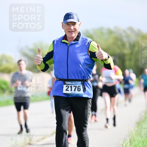 07.04.2024 - 43. Internationalen Wilhelmsburger Insellauf Dr. Thomas Lammeyer http://msf.ph/oto/6050513 07.04.2024 11:18:24 Laufen 2176 meine-sportfotos.de