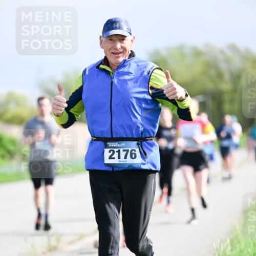 07.04.2024 - 43. Internationalen Wilhelmsburger Insellauf Dr. Thomas Lammeyer http://msf.ph/oto/6050514 07.04.2024 11:18:24 Laufen 2176 meine-sportfotos.de