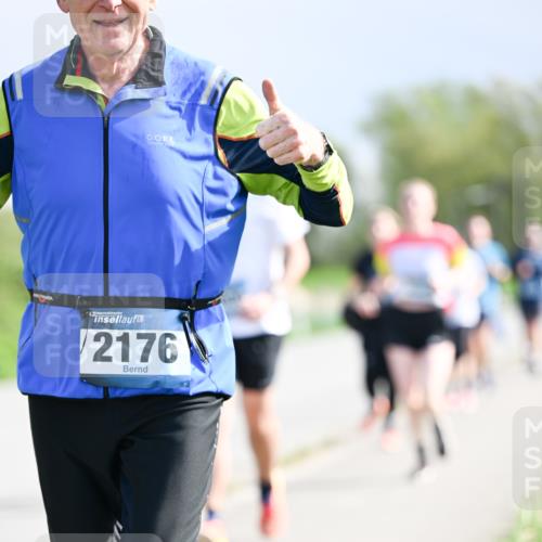 07.04.2024 - 43. Internationalen Wilhelmsburger Insellauf Dr. Thomas Lammeyer http://msf.ph/oto/6050518 07.04.2024 11:18:25 Laufen 2176 meine-sportfotos.de