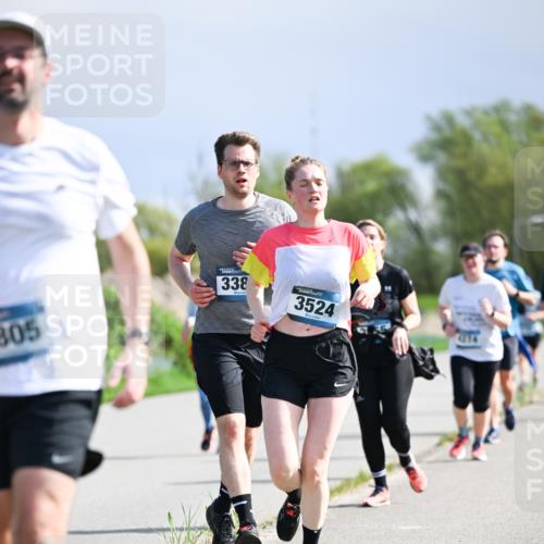 07.04.2024 - 43. Internationalen Wilhelmsburger Insellauf Dr. Thomas Lammeyer http://msf.ph/oto/6050527 07.04.2024 11:18:27 Laufen 805, 338, 3524, 1976 meine-sportfotos.de