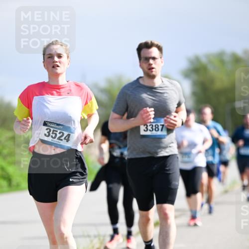 07.04.2024 - 43. Internationalen Wilhelmsburger Insellauf Dr. Thomas Lammeyer http://msf.ph/oto/6050535 07.04.2024 11:18:28 Laufen 3524, 3387 meine-sportfotos.de