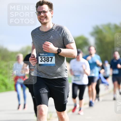 07.04.2024 - 43. Internationalen Wilhelmsburger Insellauf Dr. Thomas Lammeyer http://msf.ph/oto/6050541 07.04.2024 11:18:29 Laufen 3387 meine-sportfotos.de